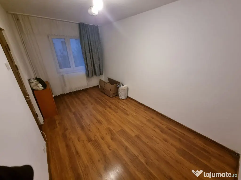 Apartament 2 camere zona Casa de Cultura 