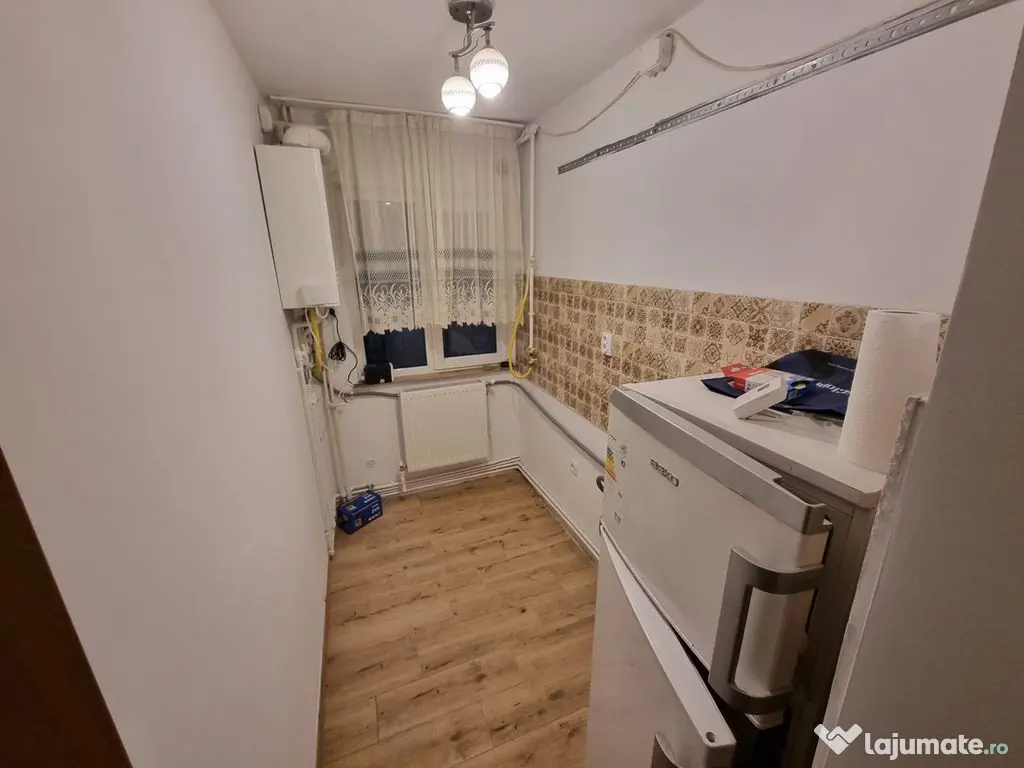 Apartament 2 camere zona Casa de Cultura 