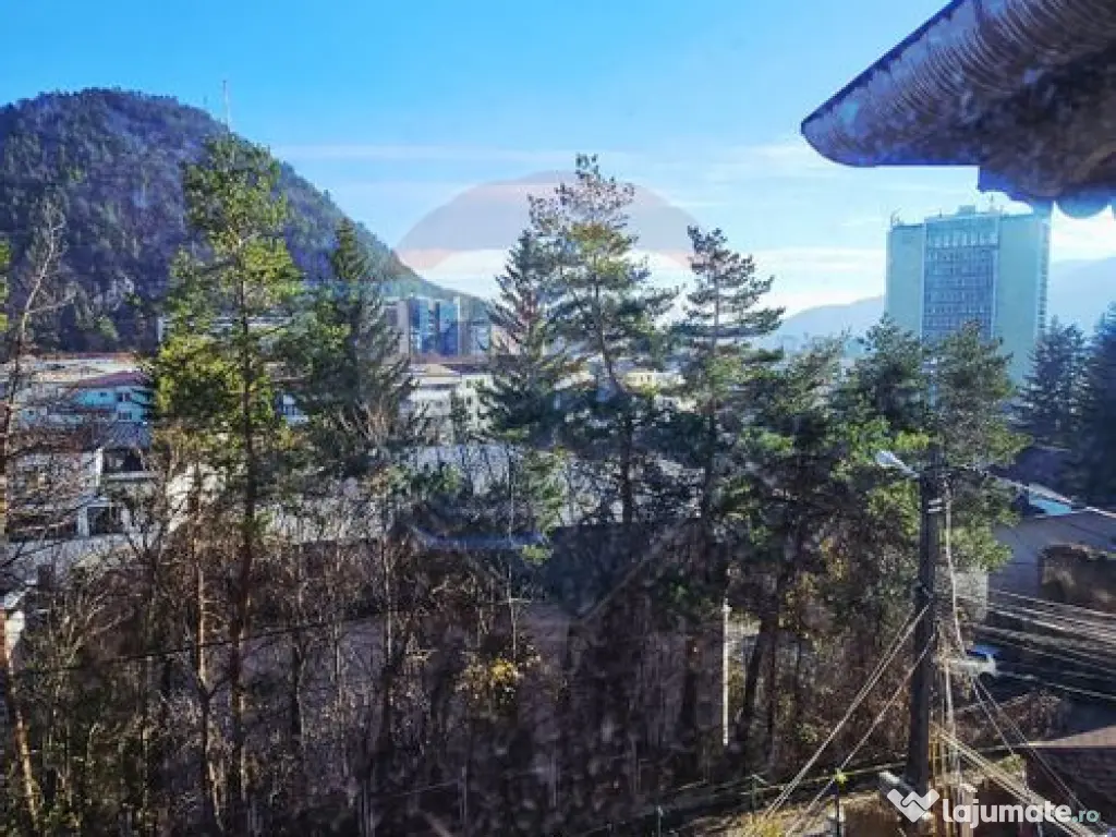 Apartament cu 3 camere de vânzare în zona Central 