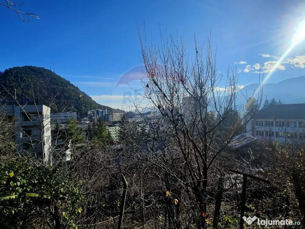 Apartament cu 3 camere de vânzare în zona Central 