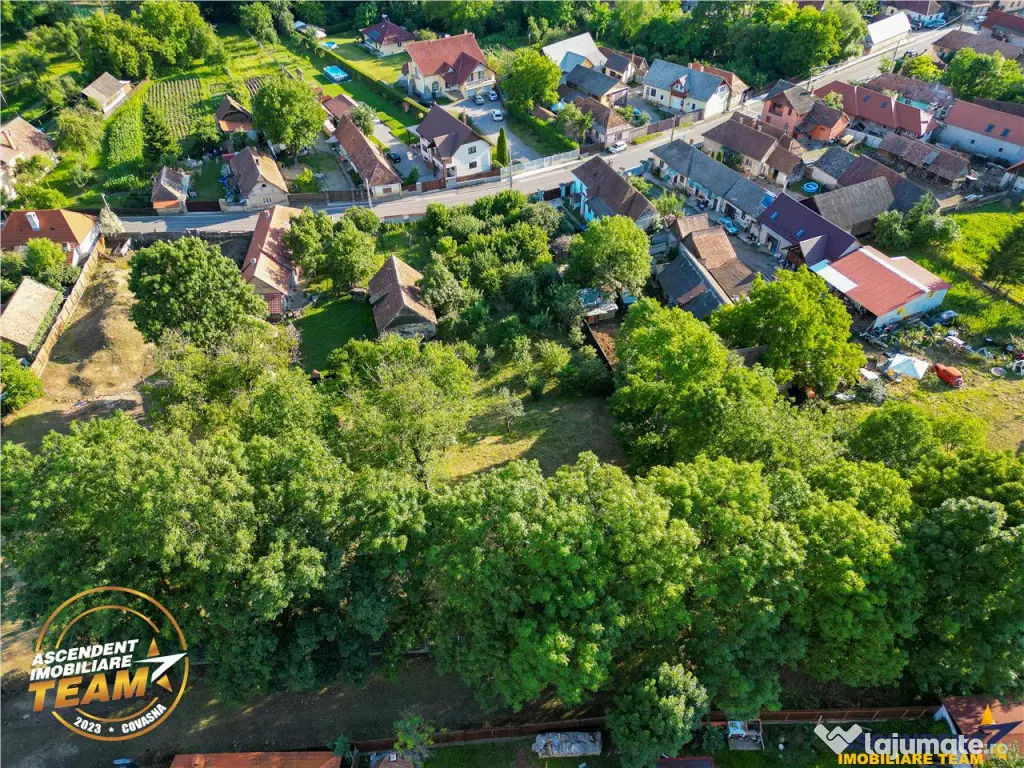 FILM! Peste 1.500mp teren intravilan, zona de case, acces fa