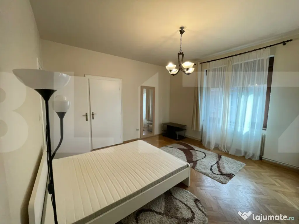 Apartament 3 camere, 90 mp, zona Medicina