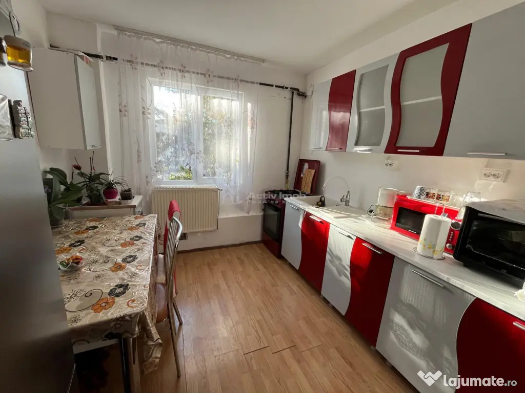 Caransebes, 2 Camere, Conf.1.,semidec., Zona Nord 