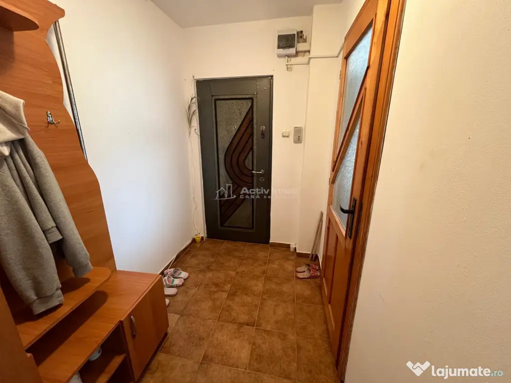 Caransebes, 2 Camere, Conf.1.,semidec., Zona Nord 