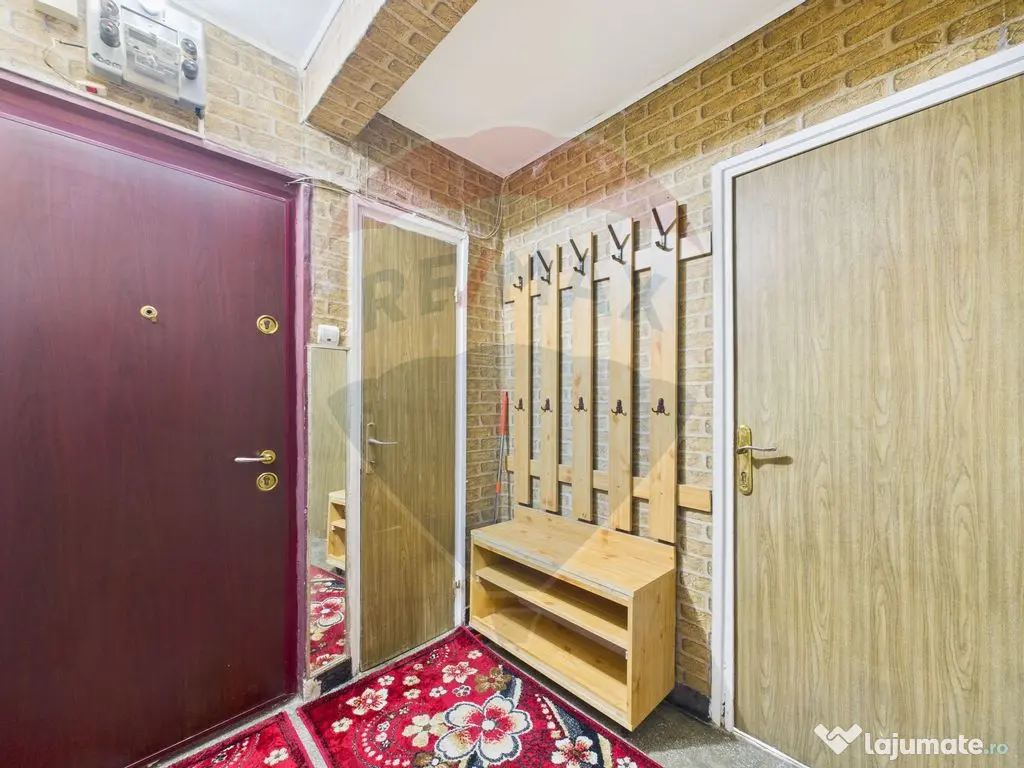 Apartament cu 2 camere de vânzare în zona Eroii Revolutiei 