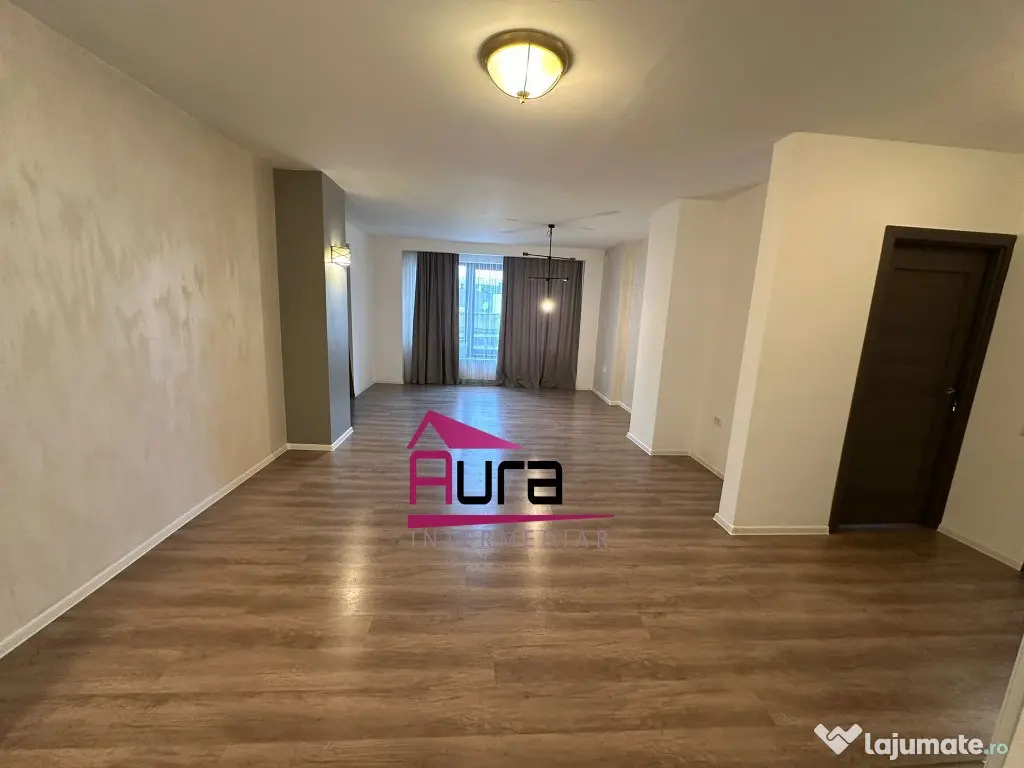 Apartament 4 camere zona Centrala