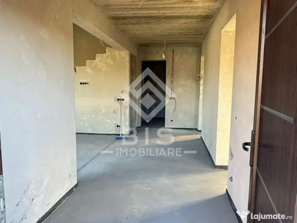 Casă 3 camere, 185mp, semifinisată, D+P+E