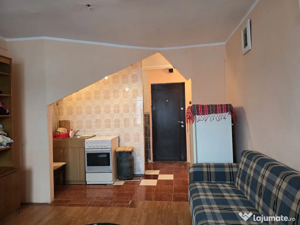 De vânzare garsonieră de buget Strada Condorilor, (uzin... 