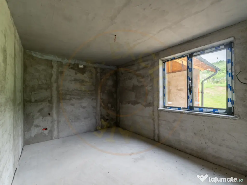 Casa P+1, Babana-Arges cu panouri si apa de izvor