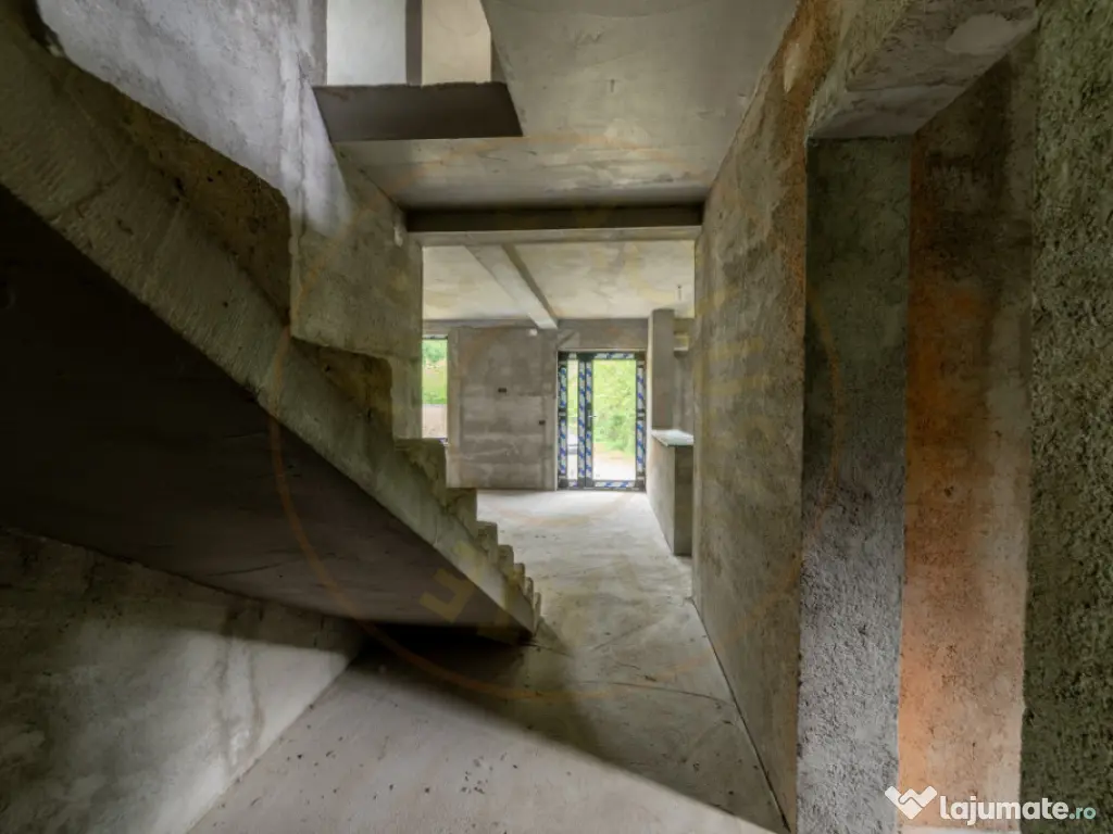 Casa P+1, Babana-Arges cu panouri si apa de izvor