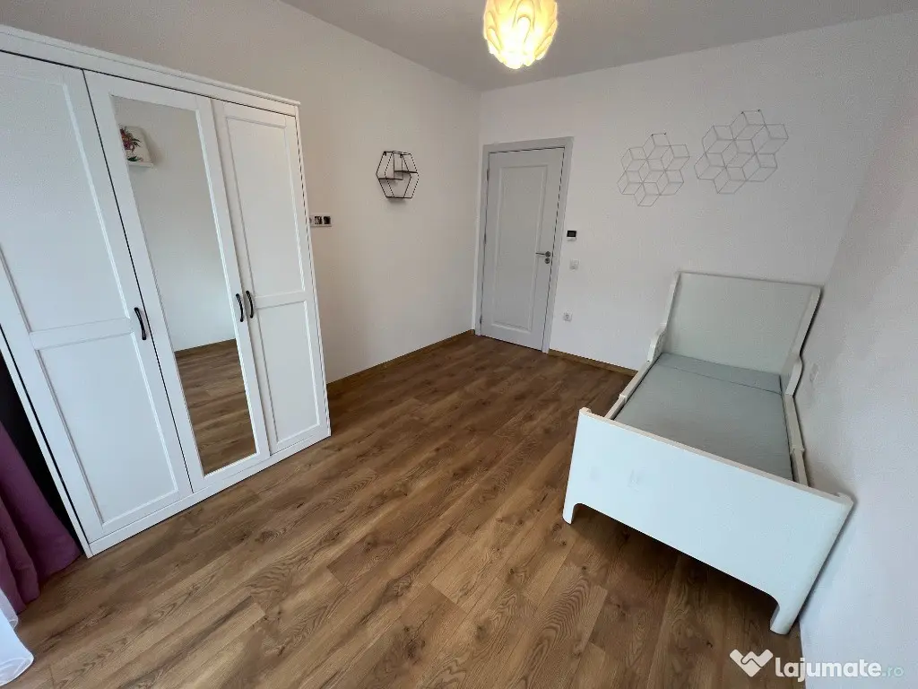 INCHIRIEZ casa 4 camere decomandate,tip duplex,zona Selimbar 