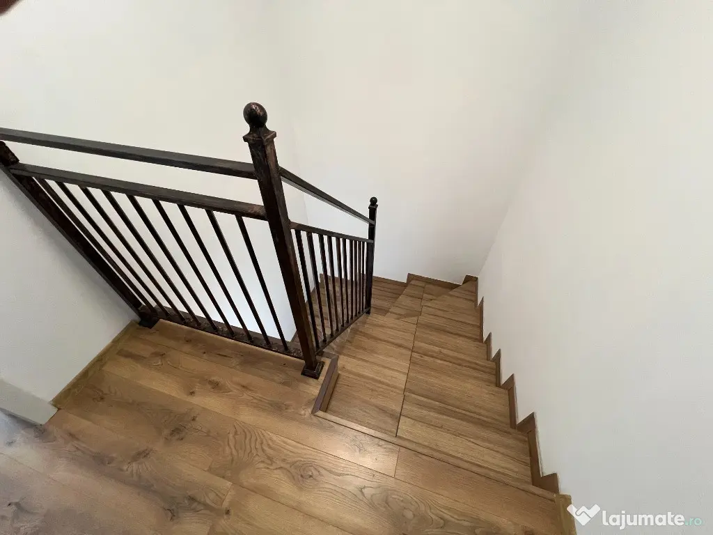 INCHIRIEZ casa 4 camere decomandate,tip duplex,zona Selimbar 