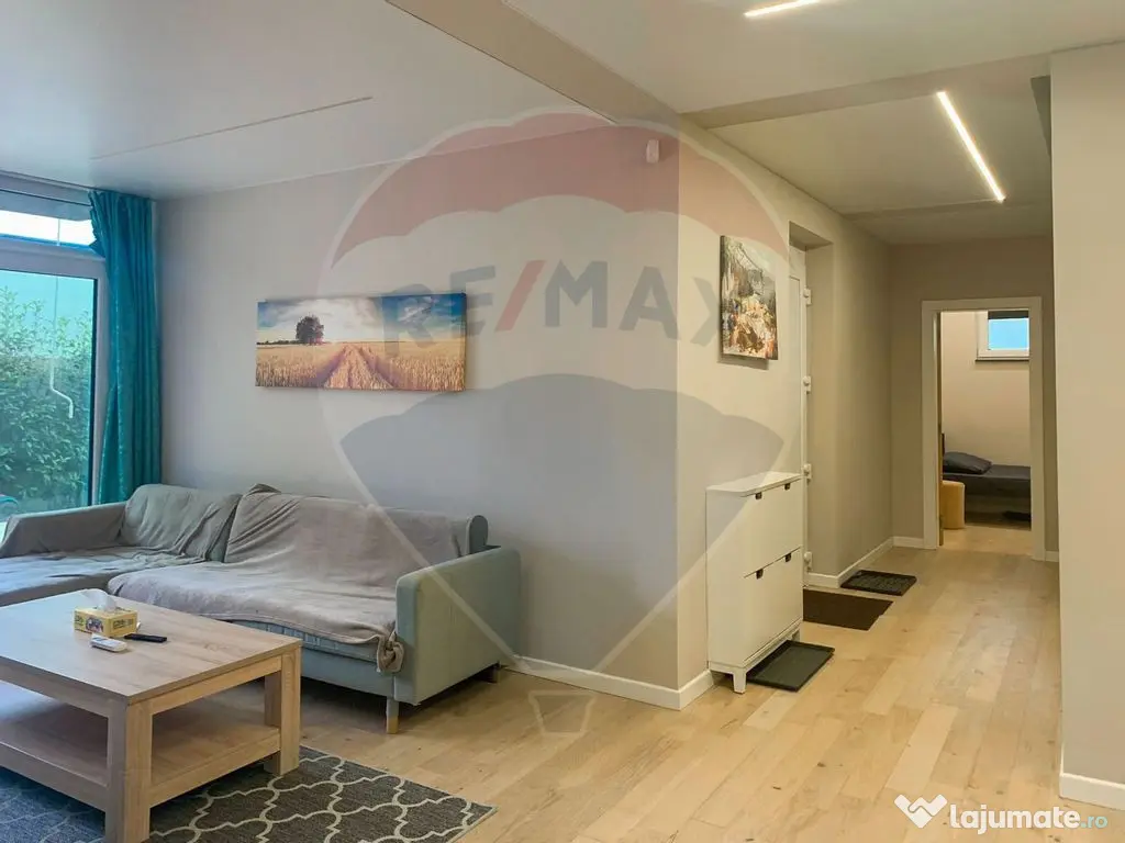 Casă ultramodernă cu 4 dormitoare, de închiriat, carti...