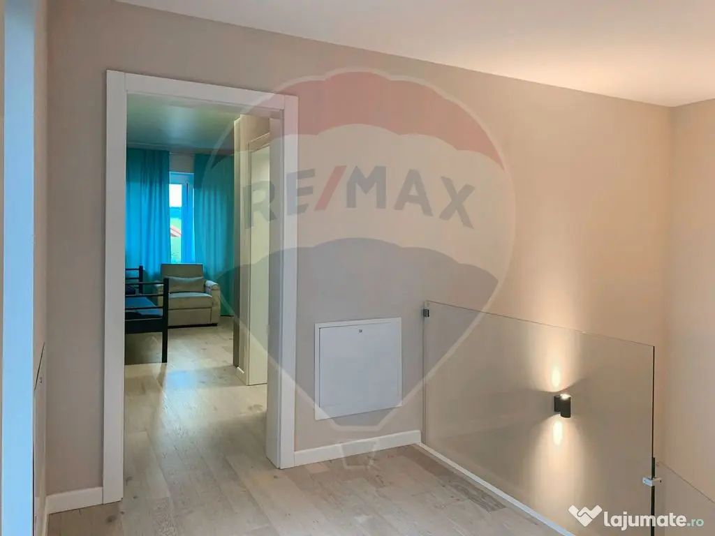 Casă ultramodernă cu 4 dormitoare, de închiriat, carti...