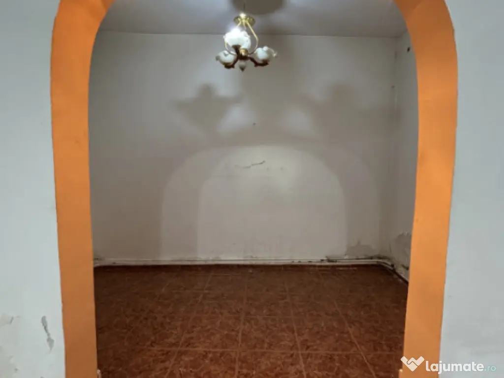 Apartament cu 4 camere | Piata Ovidiu | 120 mp | Curte propr 