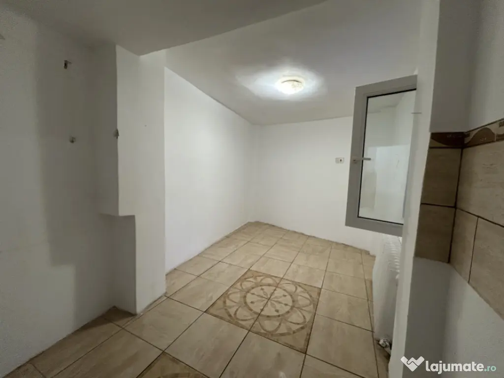 Apartament cu 4 camere | Piata Ovidiu | 120 mp | Curte propr 