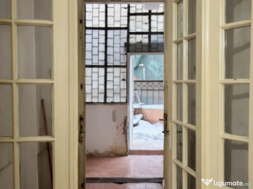 Apartament cu 4 camere | Piata Ovidiu | 120 mp | Curte propr 