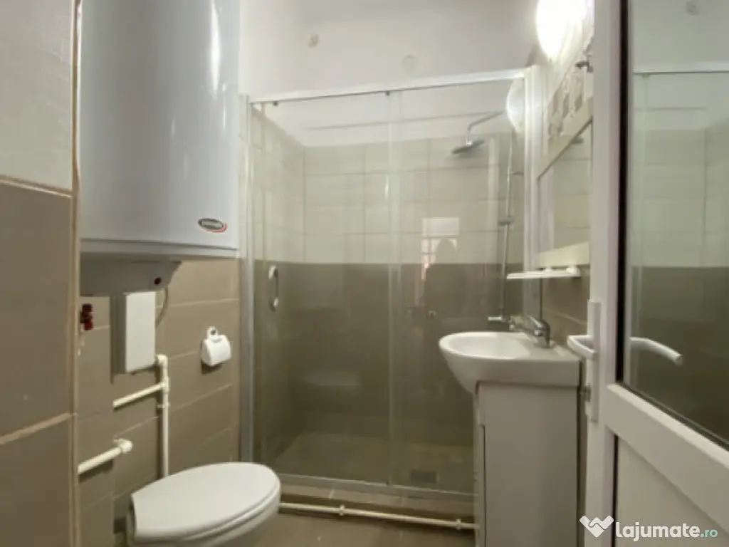 Apartament cu 4 camere | Piata Ovidiu | 120 mp | Curte propr 