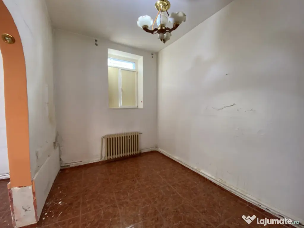 Apartament cu 4 camere | Piata Ovidiu | 120 mp | Curte propr 