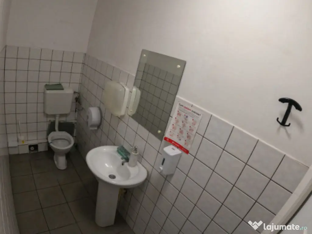 Spațiu Comercial Premium în Centru – Fațadă din Sticl?