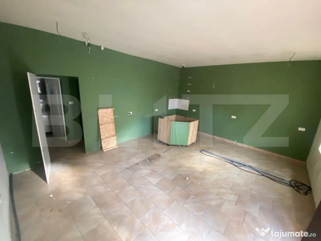 Spatiu comercial, 150 mp, zona Lipovei