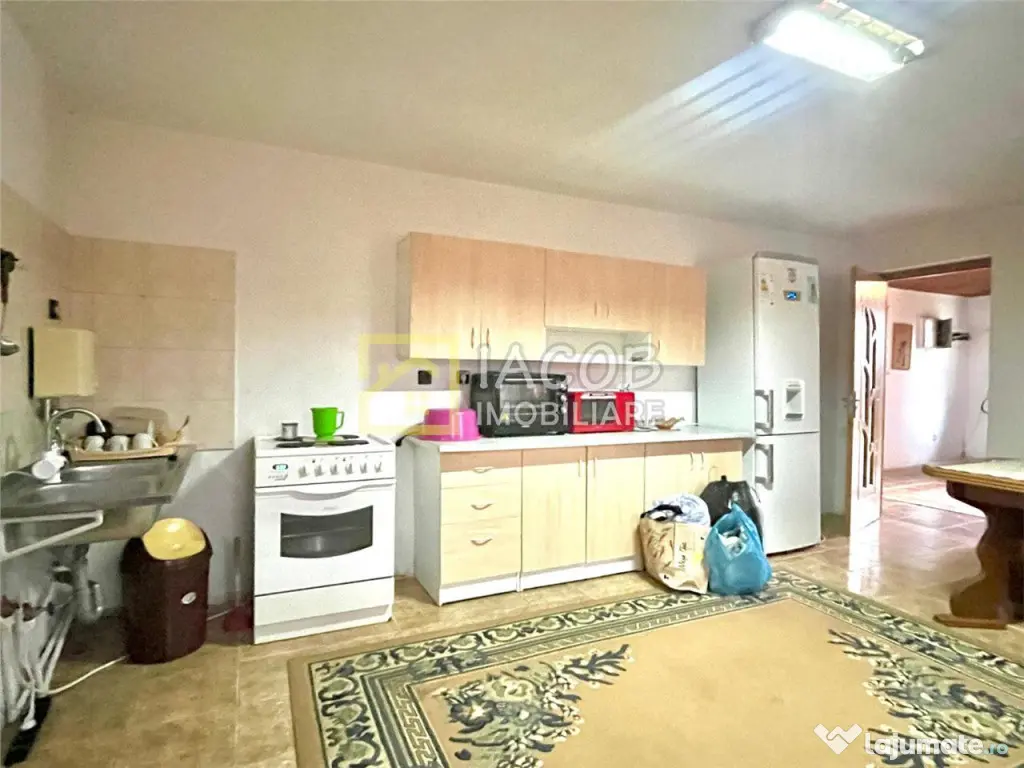 Casa P M, 5 camere,com. Oniscani, jud. Bacau 