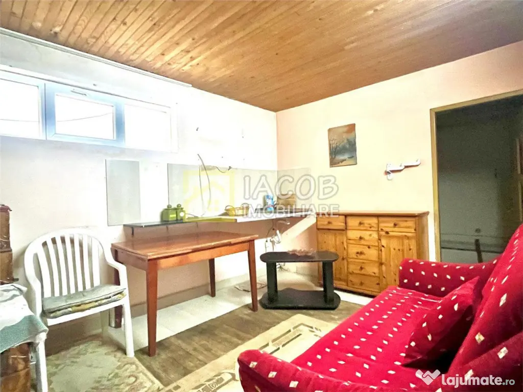 Casa P M, 5 camere,com. Oniscani, jud. Bacau 