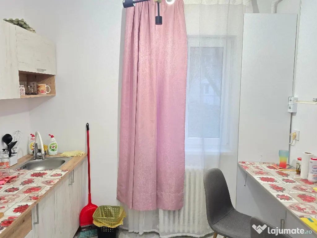 Vand apartament cu 2 camere in Deva, Muncii, Piata Centrala, mobilat 