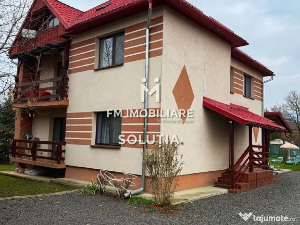 Casă spațioasă P+1 - 5 camere - teren 10 ari 
