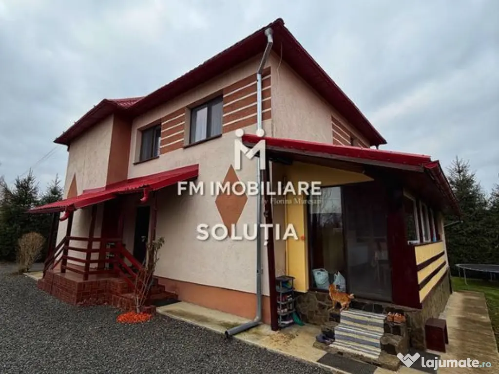 Casă spațioasă P+1 - 5 camere - teren 10 ari 