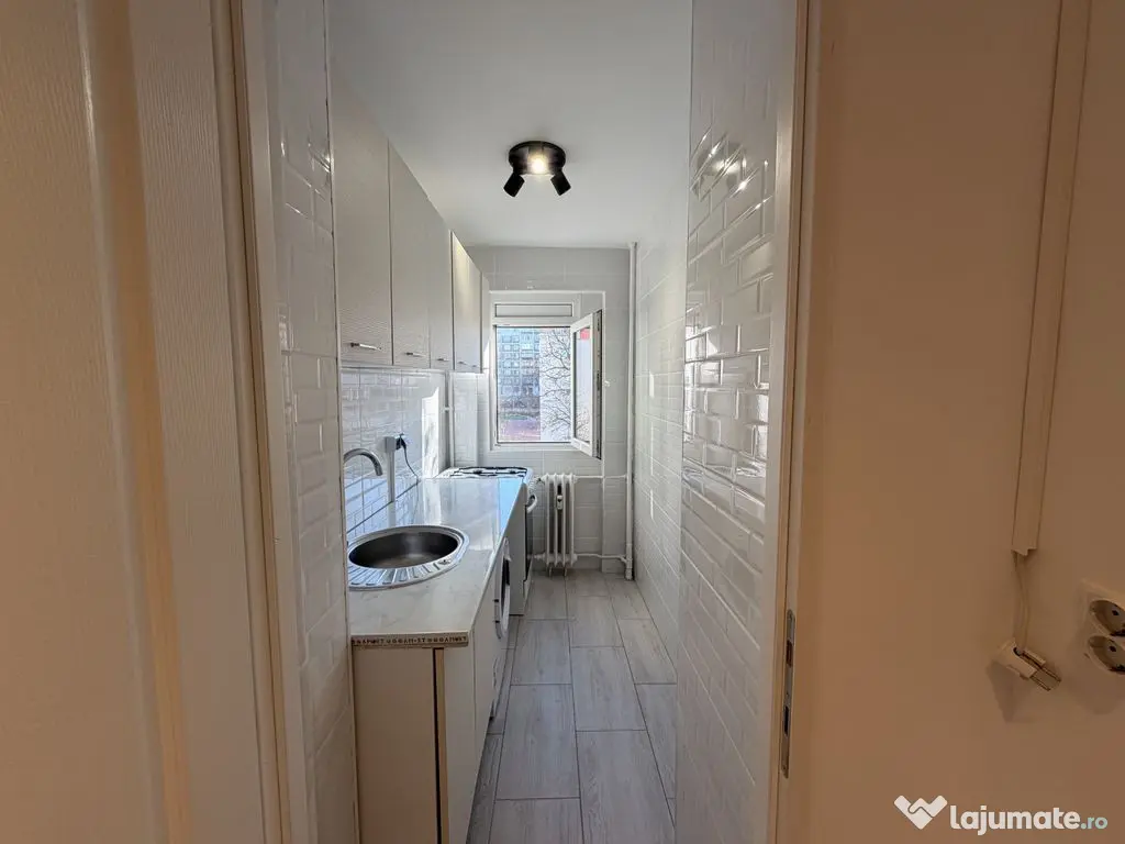 Apartament 2 | camere renovat 2025 | bloc 1976 | Sălăjan | 