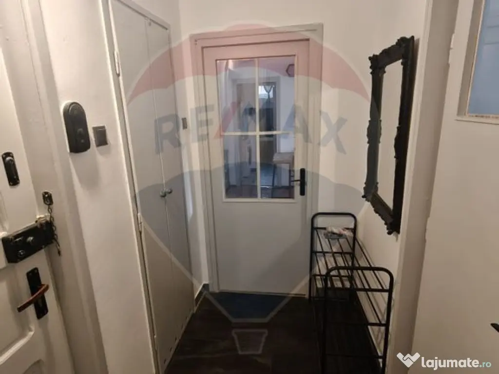 Apartament cu 3 camere de inchiriat Victor Babeș etaj 1 