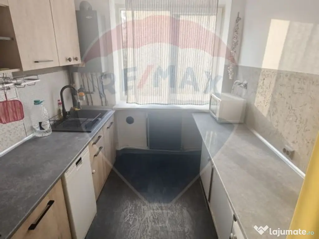 Apartament cu 3 camere de inchiriat Victor Babeș etaj 1 