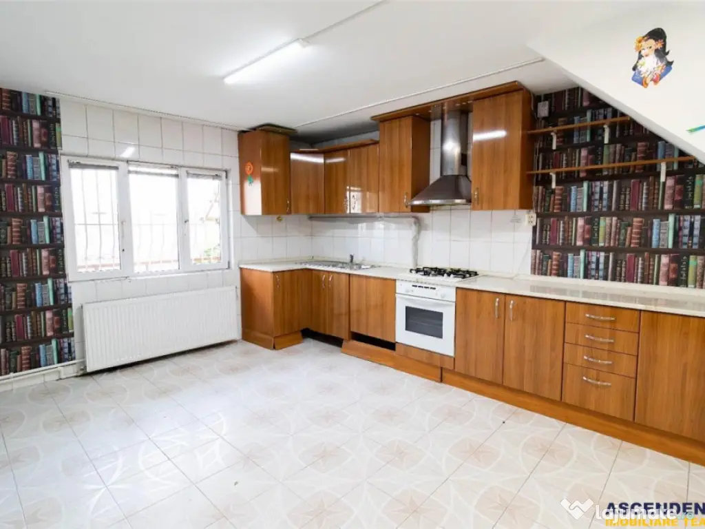 Apartament in vila,3 camere,90 mp utili,acces separat,Brasov 