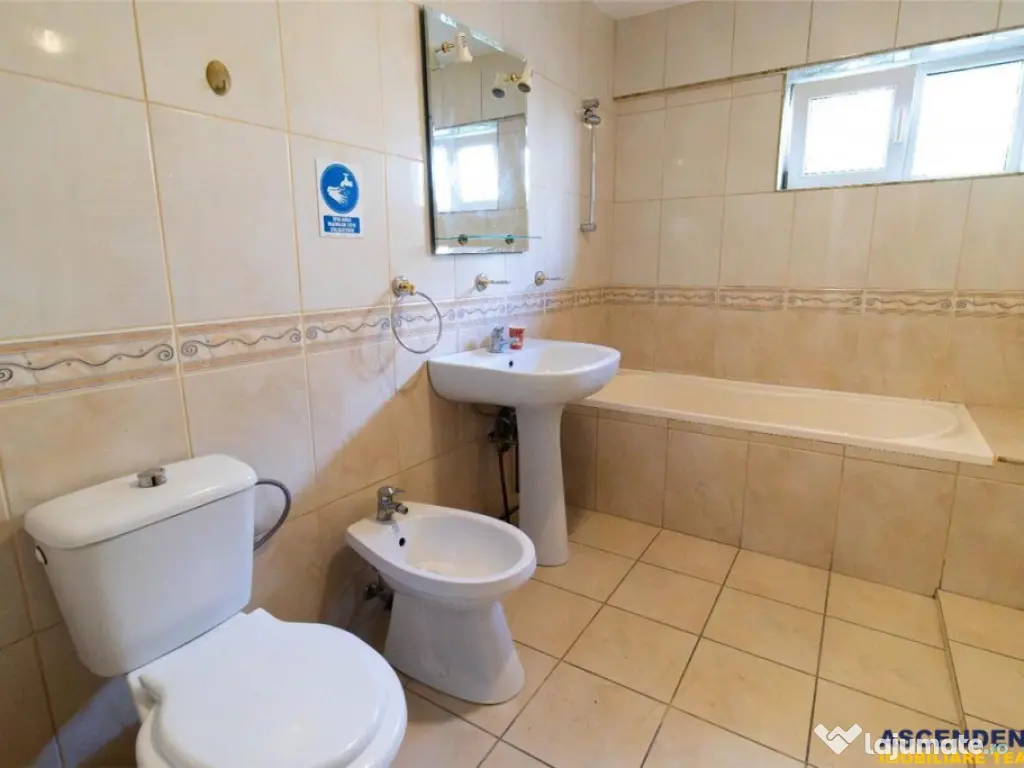 Apartament in vila,3 camere,90 mp utili,acces separat,Brasov 