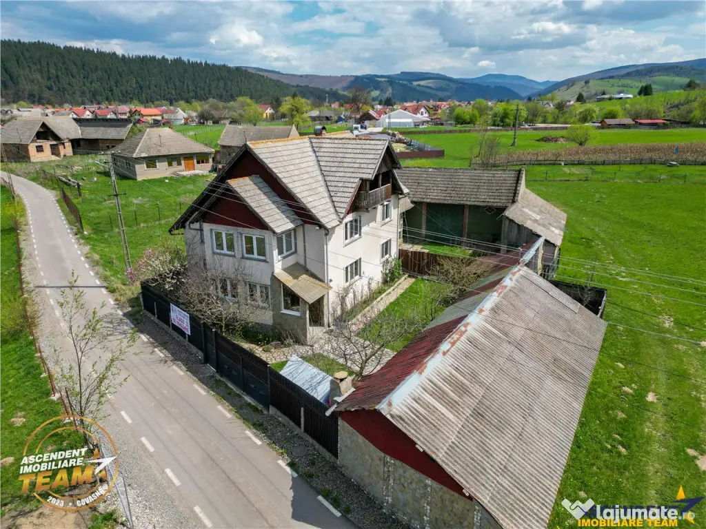 FILMTur 3D!Casa familiala 6 camere, teren mica livada, Intor 