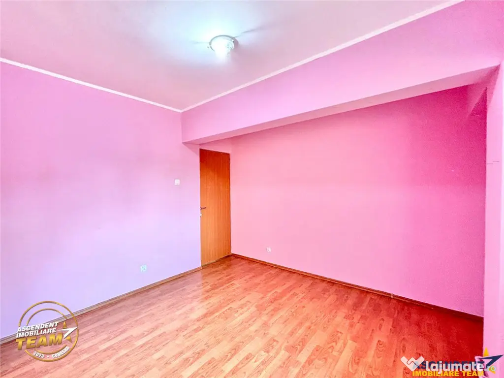 FILM! Apartament 3 camere,decomandat, spatios,luminos,2 bai, 