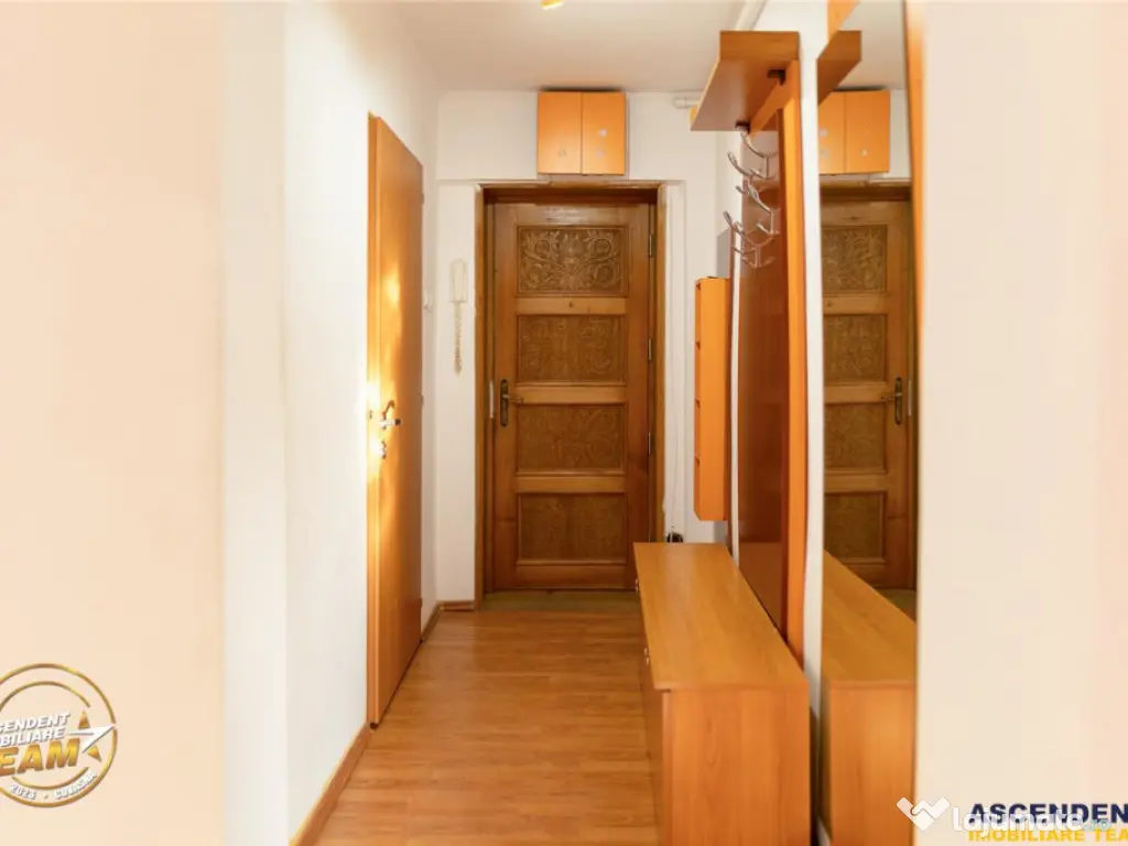 FILM! Apartament 3 camere,decomandat, spatios,luminos,2 bai, 