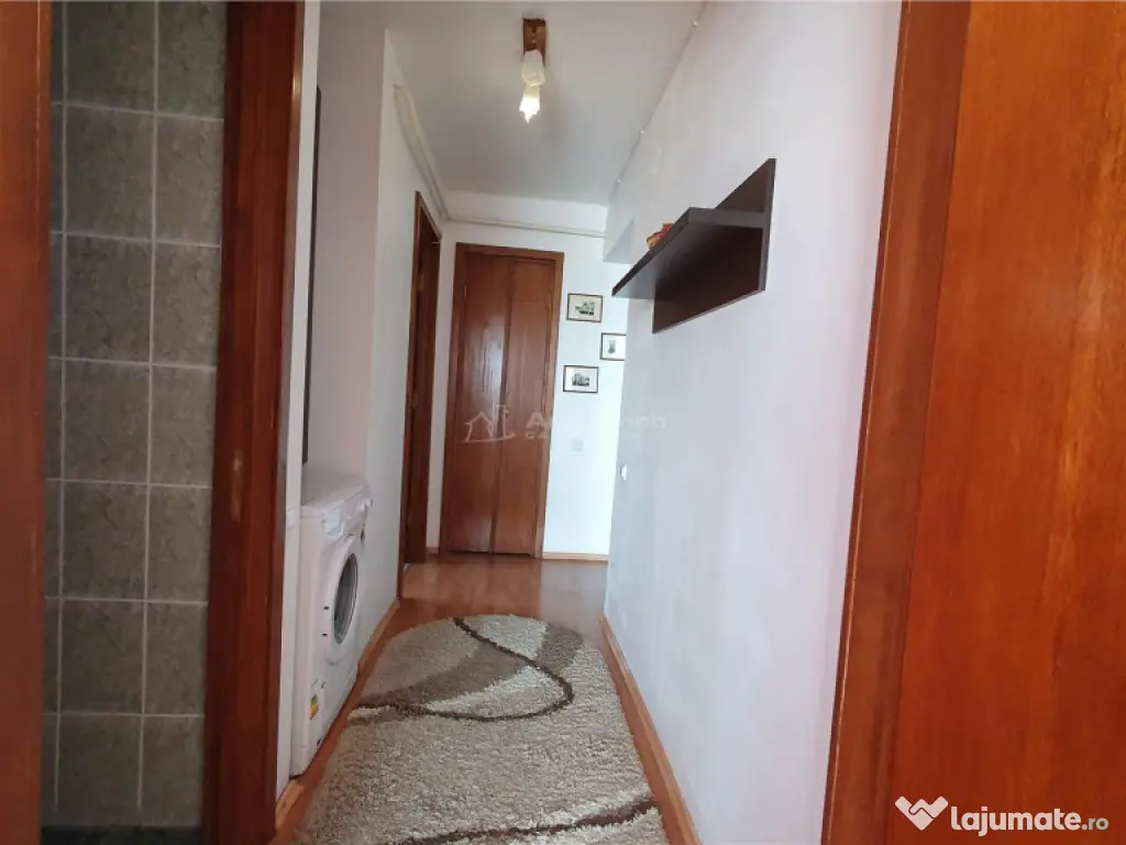 Apartament spatios - 60 mp - 2 camere - Zamca 