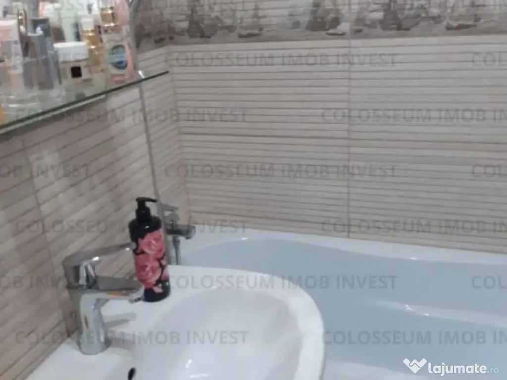 Garsoniera decomandat - zona Astra 