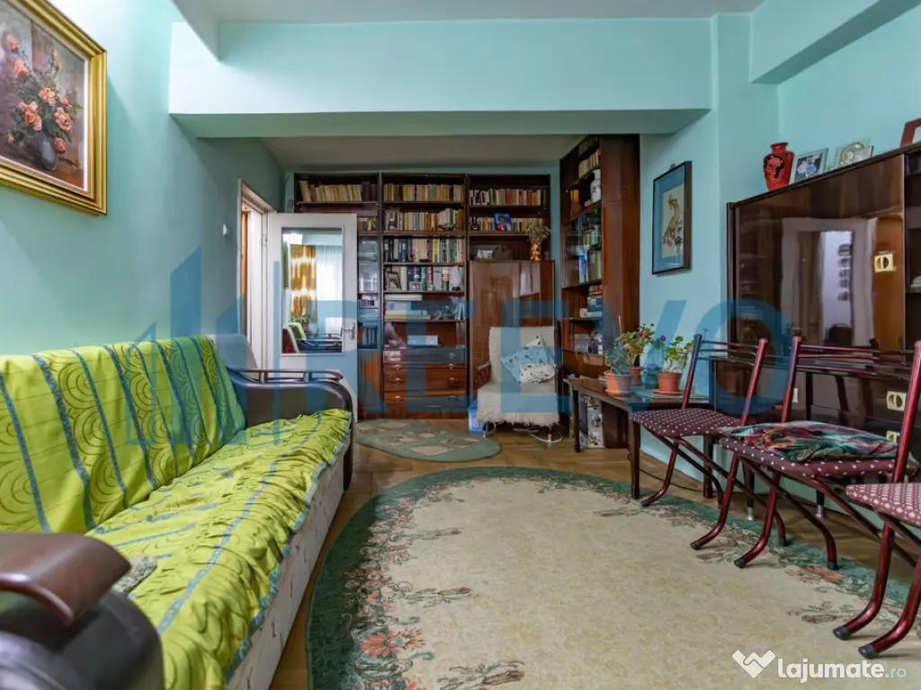 Apartament 4 camere, et. 1, str. 9 Mai, Bacău 