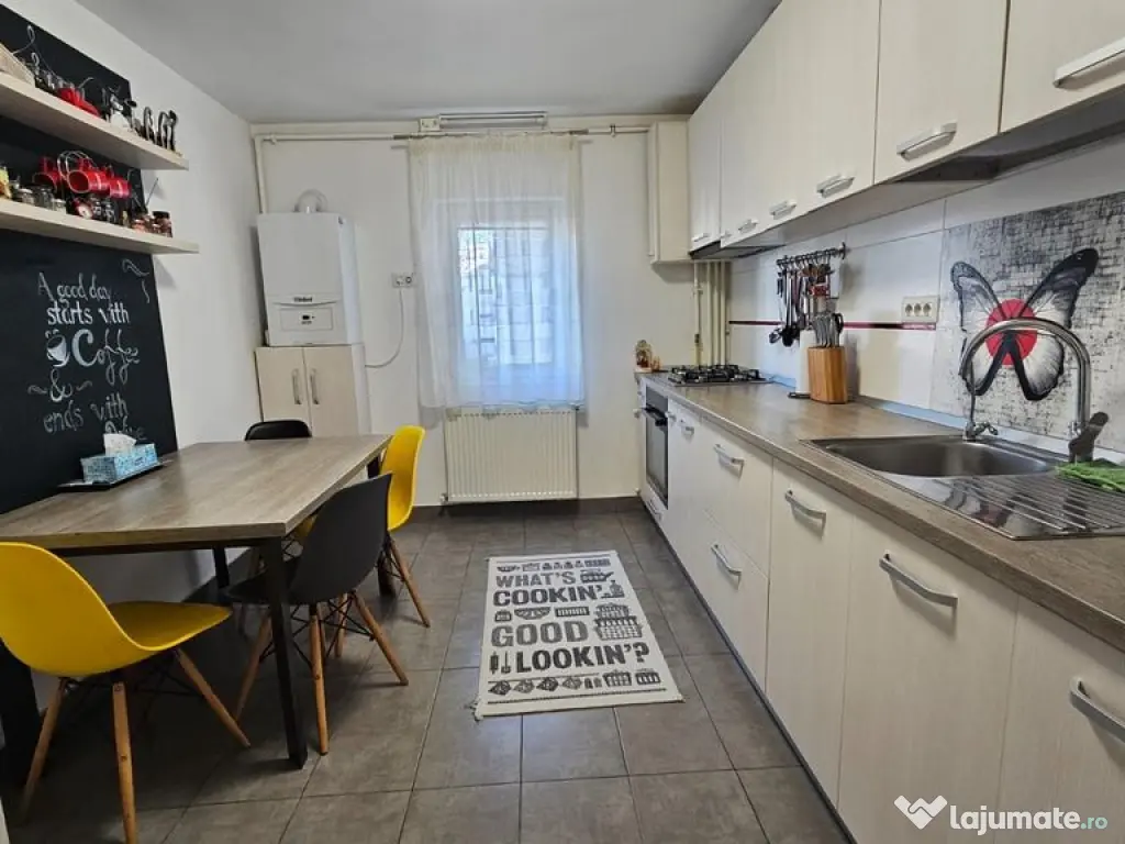 Apartament 4 camere zona Dacia