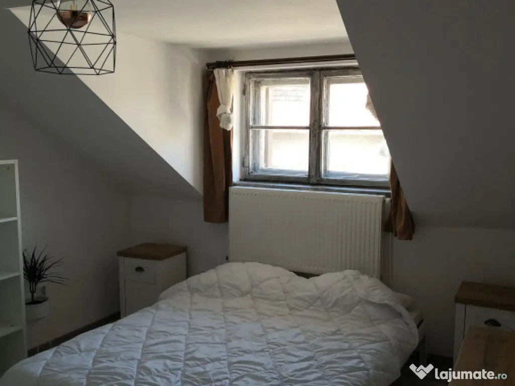 Apartament 2 camere Centrul istoric,85000 Euro 