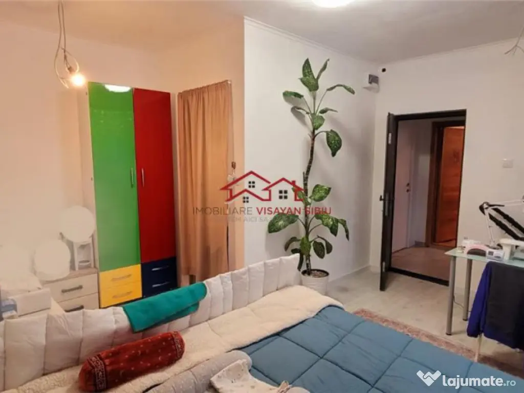 Apartament spatios la casa cu gradina,Cisnadie,comision 0 