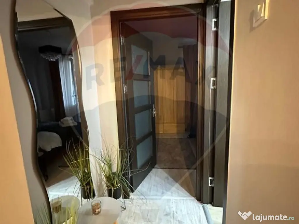 Apartament cu 2 camere de închiriat în zona Ultracentral 