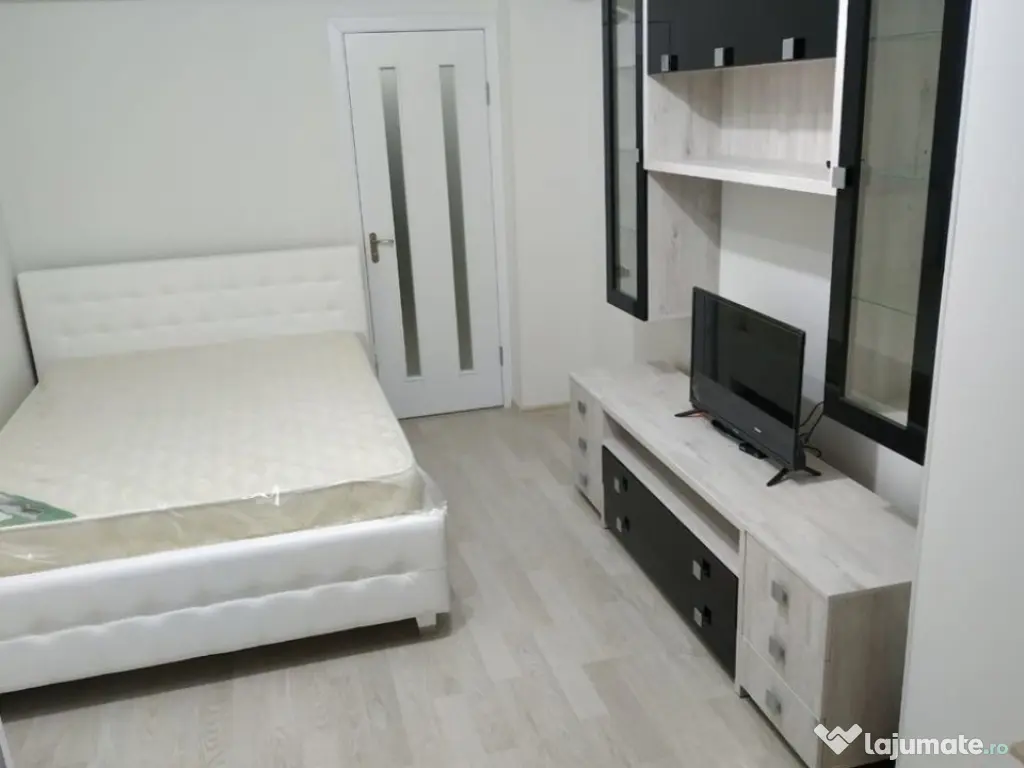 Garsoniera la intersectia Sos. Virtutii cu Bd. Uverturii