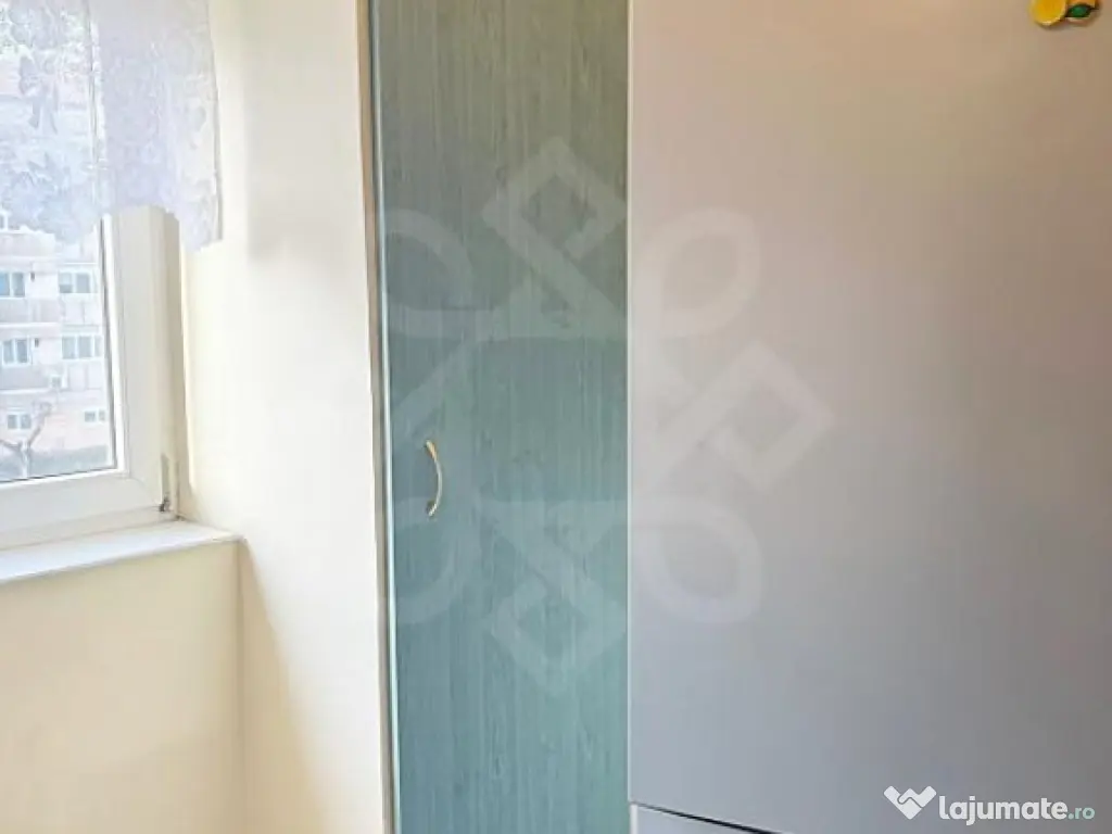 Apartament cu 3 camere de inchiriat pe Calea Aradului, Orade