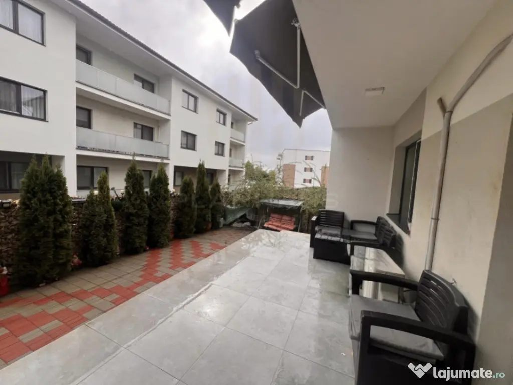 Apartament 3 camere, 53 mp, zona Sasar