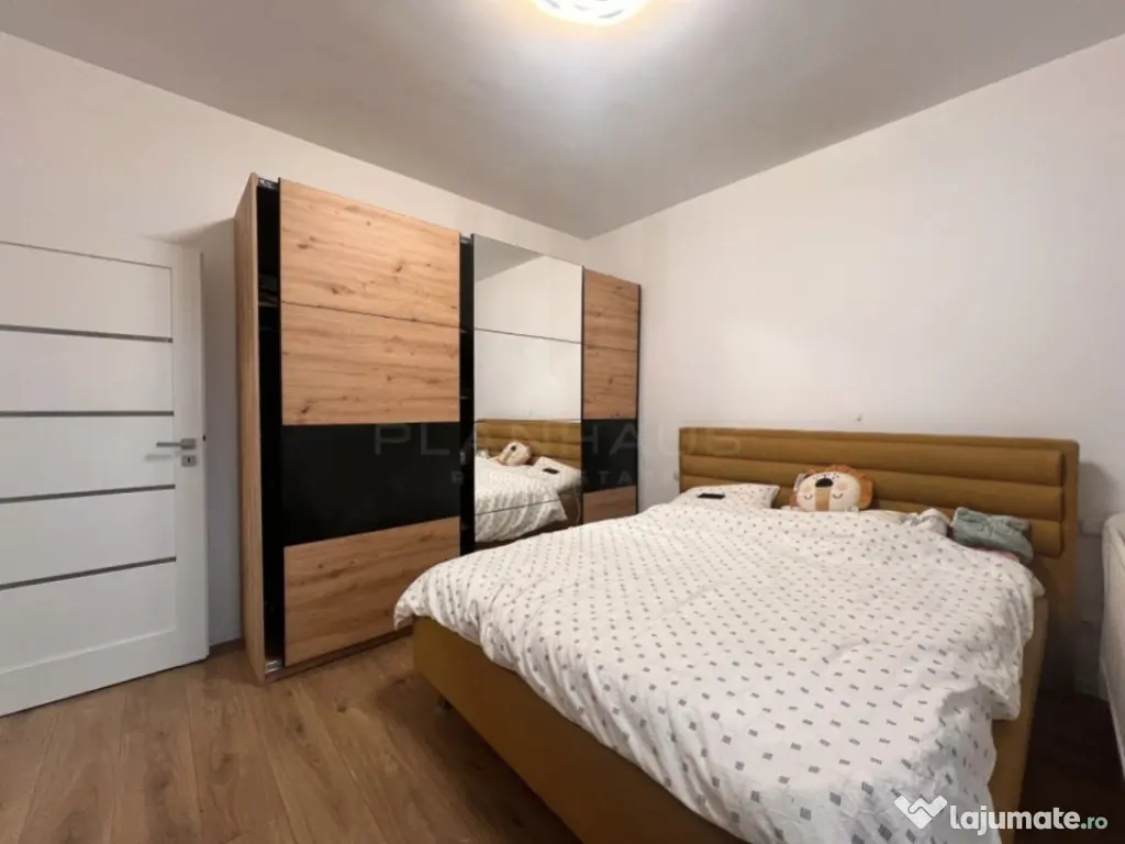 Apartament 3 camere, 53 mp, zona Sasar