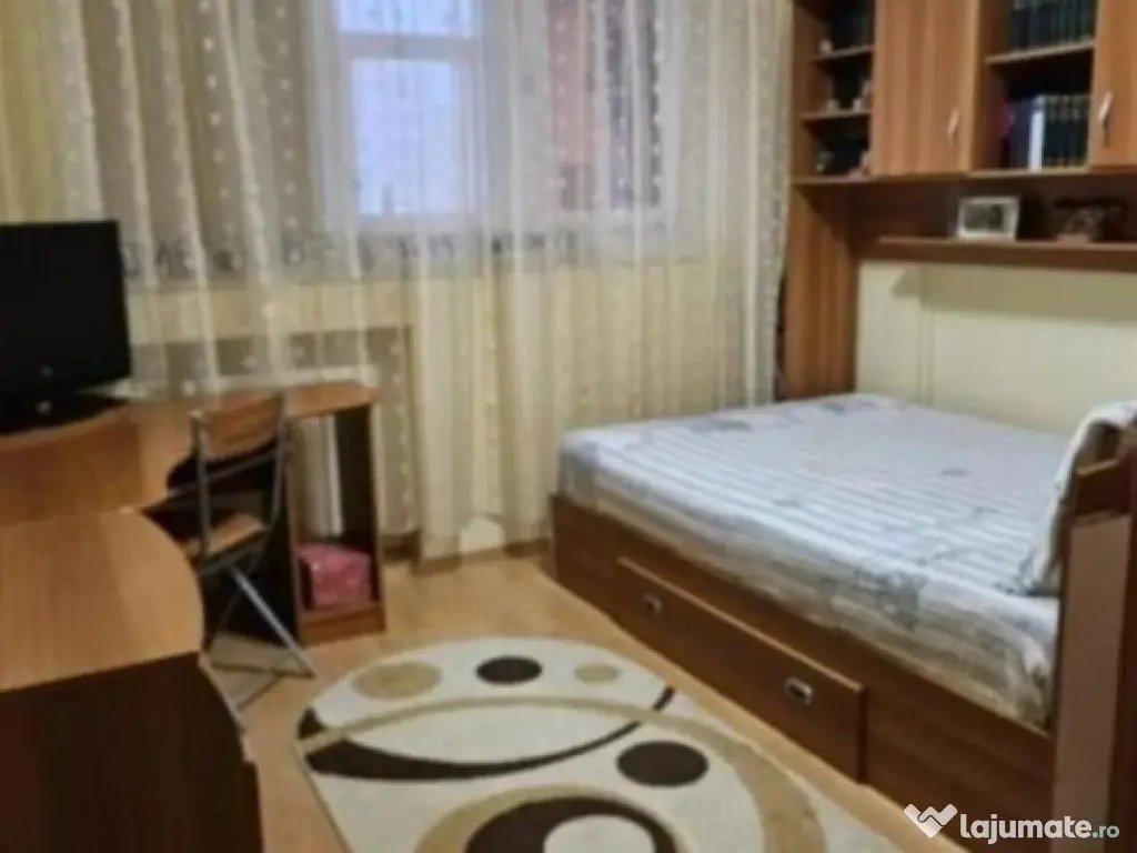 Apartament 3 camere decomandat Bdul Constantin Brancoveanu 